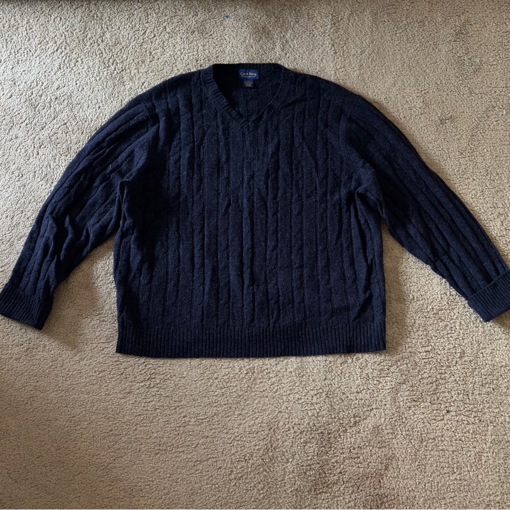 Club Room Men's V-Neck Navy Blue 100% Lambswool  Sweater
